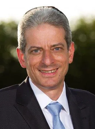 Chief Rabbi Moshe Lewin